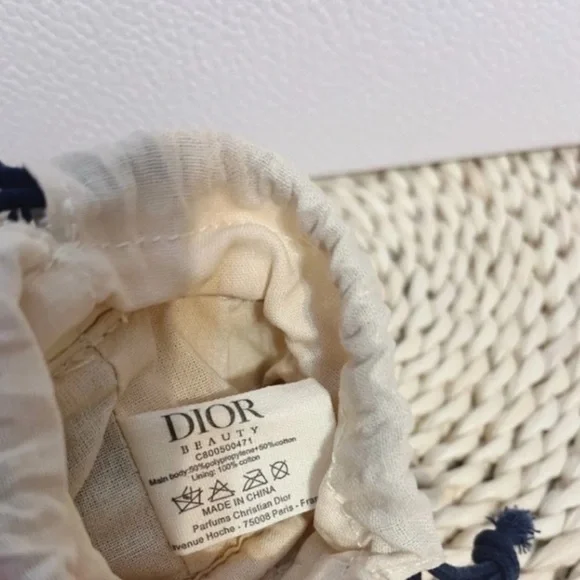 Dior Mini Beauty Bag - Picture 5 of 10